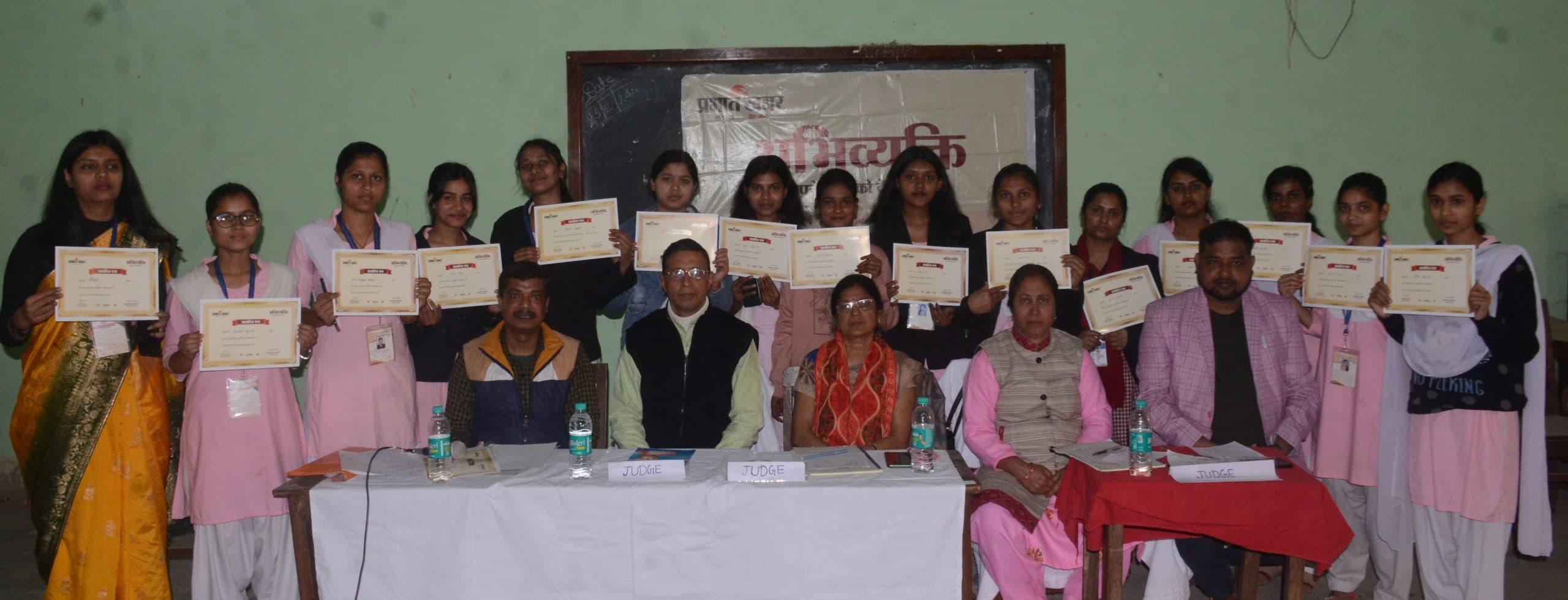 भागलपुर के एसएम कॉलेज में गूंजा संगीत, पढ़ी गयीं कविताएं, जमकर हुआ वाद विवाद, जानें कौन रहे विजेता