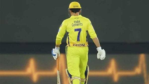 MS DHONI ने इन टीमों के खिलाफ जड़े हैं सबसे अधिक रन, देखें लिस्ट