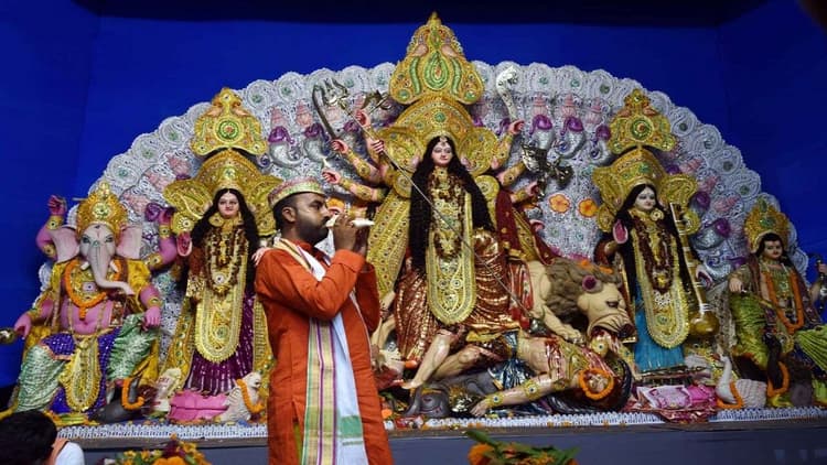 Bihar Durga Puja: महासप्तमी पर पटना में खुल गए मां के पट, घर बैठे आप भी करें दर्शन