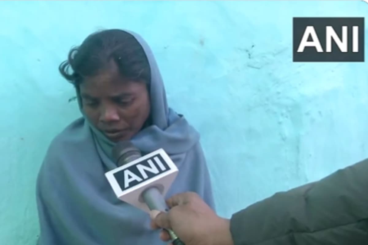 Uttarkashi Tunnel Rescue: रांची के मजदूर की मां बोली, अपनी आंखों से बेटे को देखूंगी, तभी होगा भरोसा