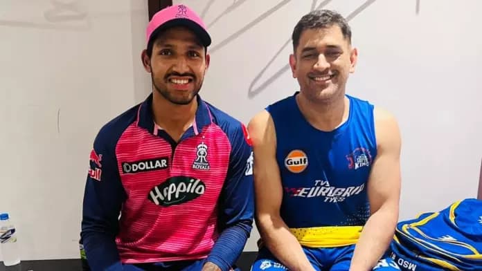 चौथे टेस्ट के दौरान MS Dhoni से मिलना चाहता है यह युवा बल्लेबाज, जानें क्या है कारण चौथे टेस्ट के दौरान MS Dhoni से मिलना चाहता है यह युवा बल्लेबाज, जानें क्या है कारण