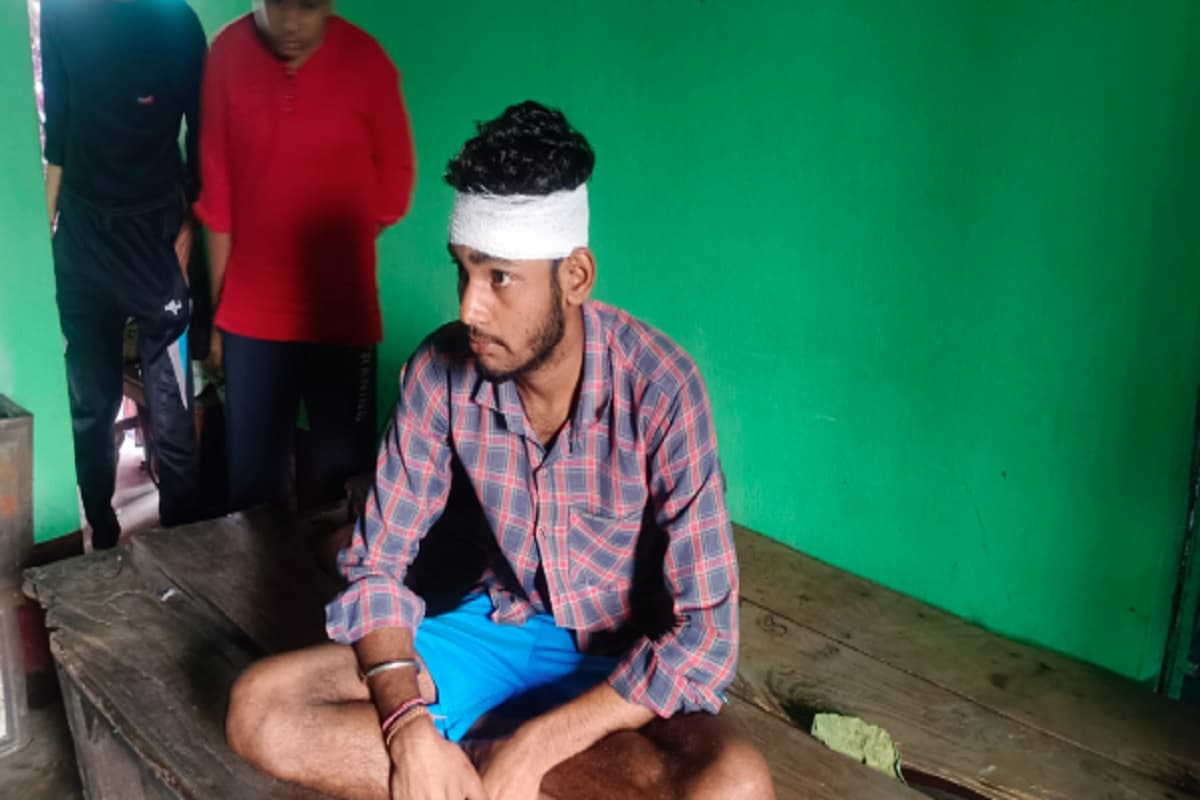 धनबाद : मामूली सड़क हादसा ने लिया सांप्रदायिक रूप, दो पक्षों के बीच जमकर हुई मारपीट