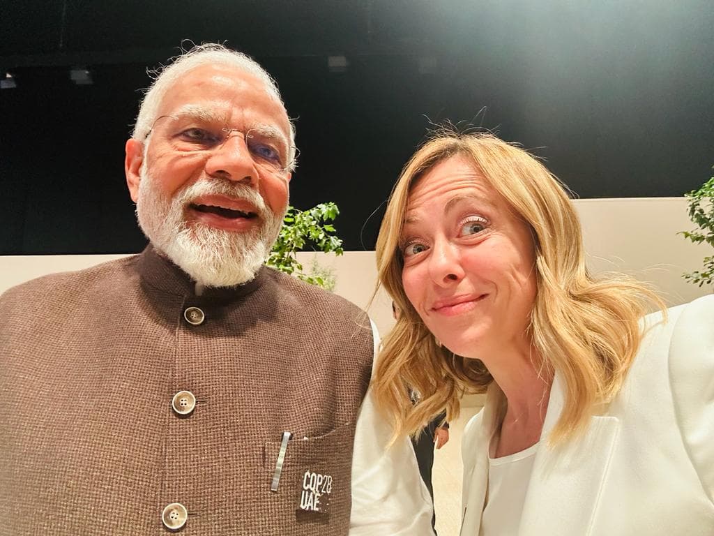 ‘गुड फ्रैंड्स’, इटली की पीएम जॉर्जिया मेलोनी ने पीएम मोदी के साथ ली सेल्फी, इंस्टाग्राम पर शेयर की तस्वीर