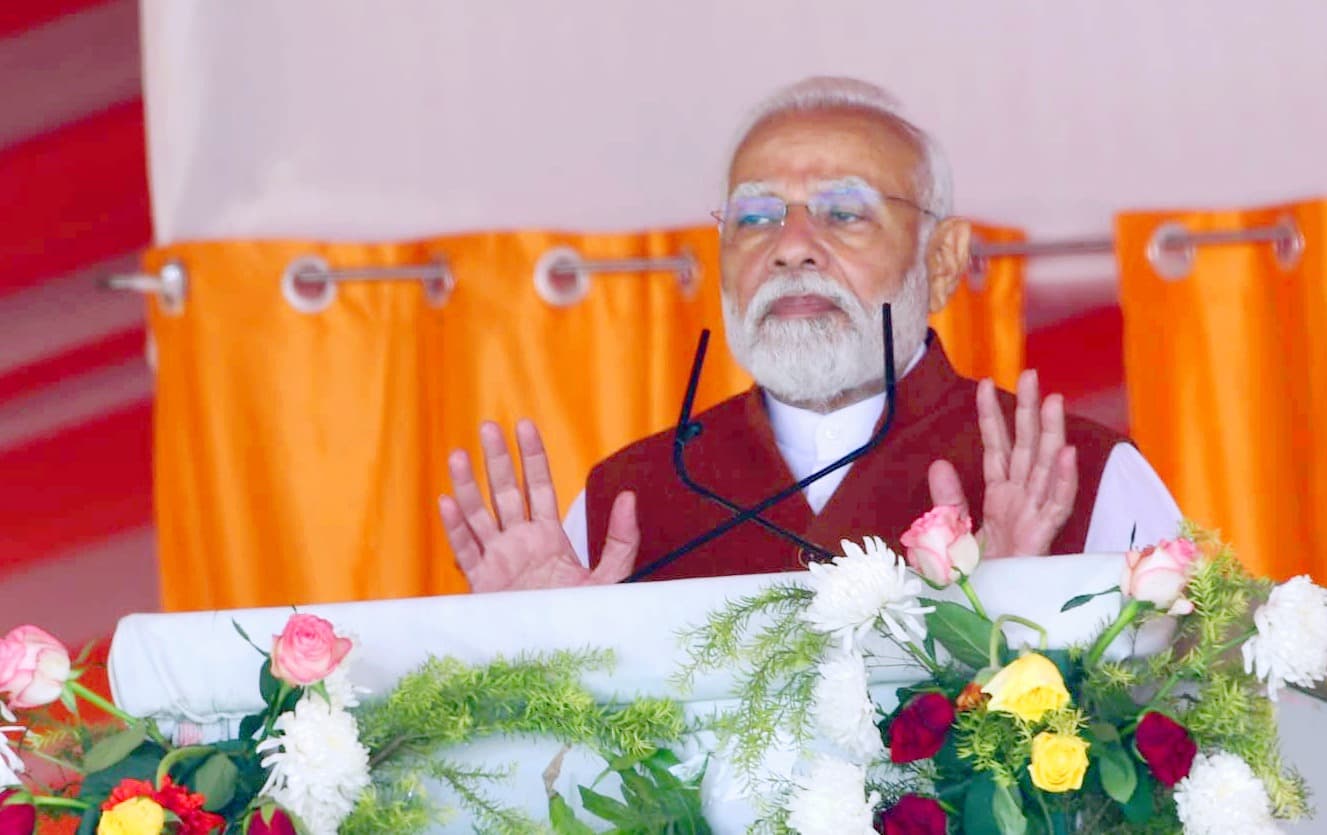 PM Modi in Varanasi: पीएम मोदी का राहुल गांधी पर हमला, कहा- जिनके होश ठिकाने नहीं वह काशी के युवाओं को नशेड़ी कह रहे