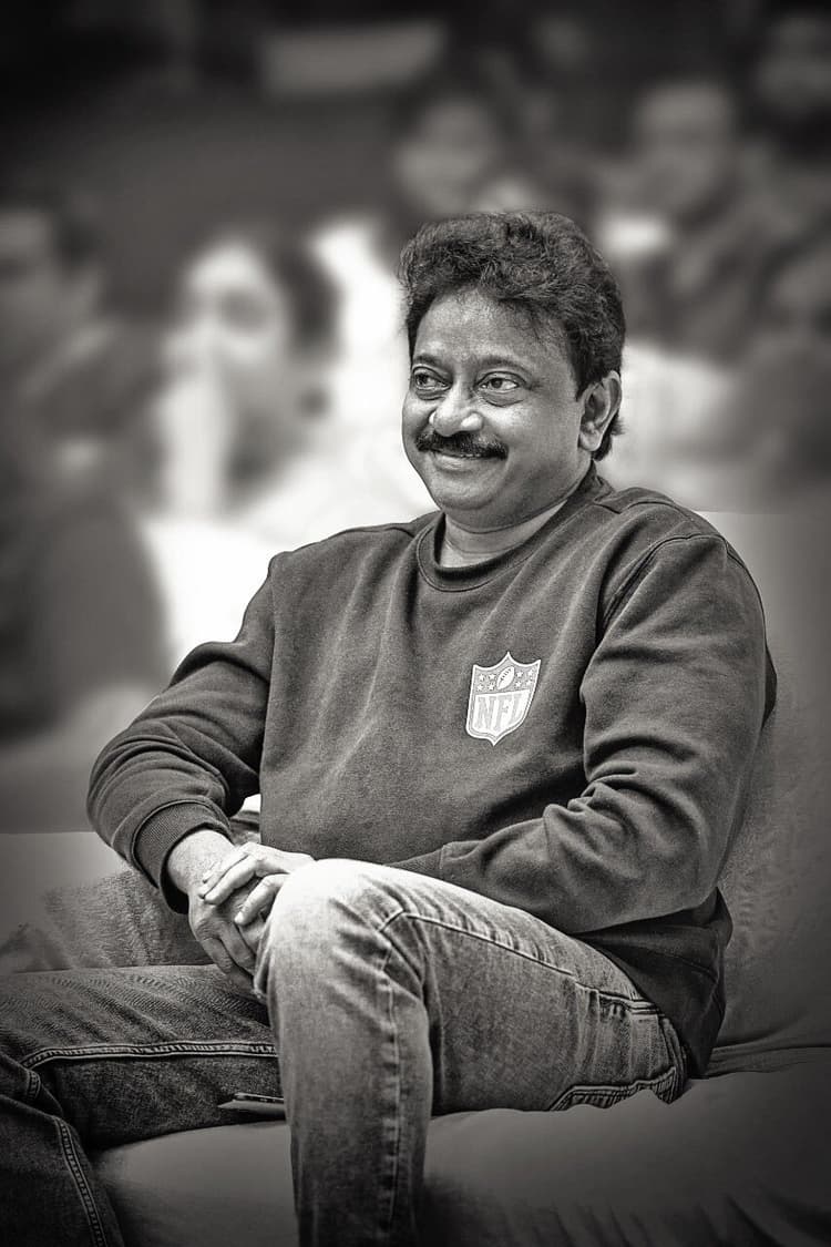 कोरोना वायरस पर फिल्म निर्माता रामगोपाल वर्मा ने किया ऐसा ट्वीट, खूब हो रहा वायरल