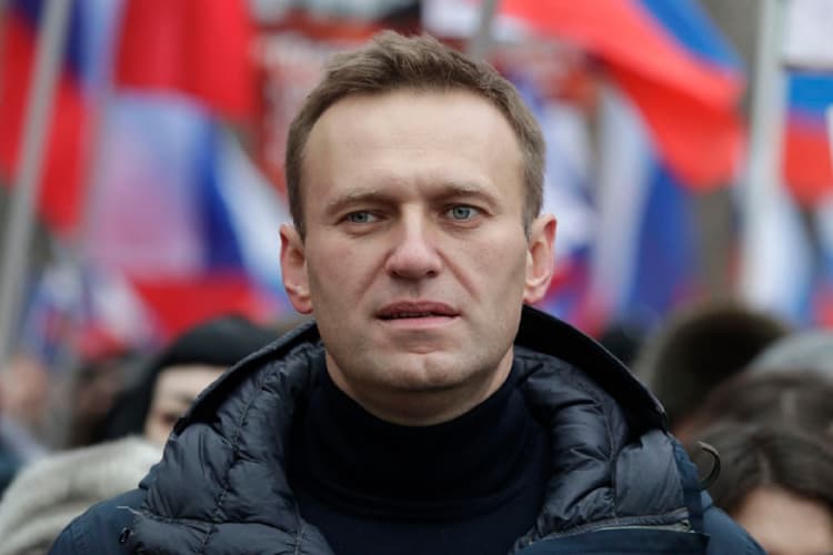 रूस के नेता एलेक्सी नवेलनी की मौत बनी रहस्य, खामोश की जा रही पुतिन विरोधी आवाज