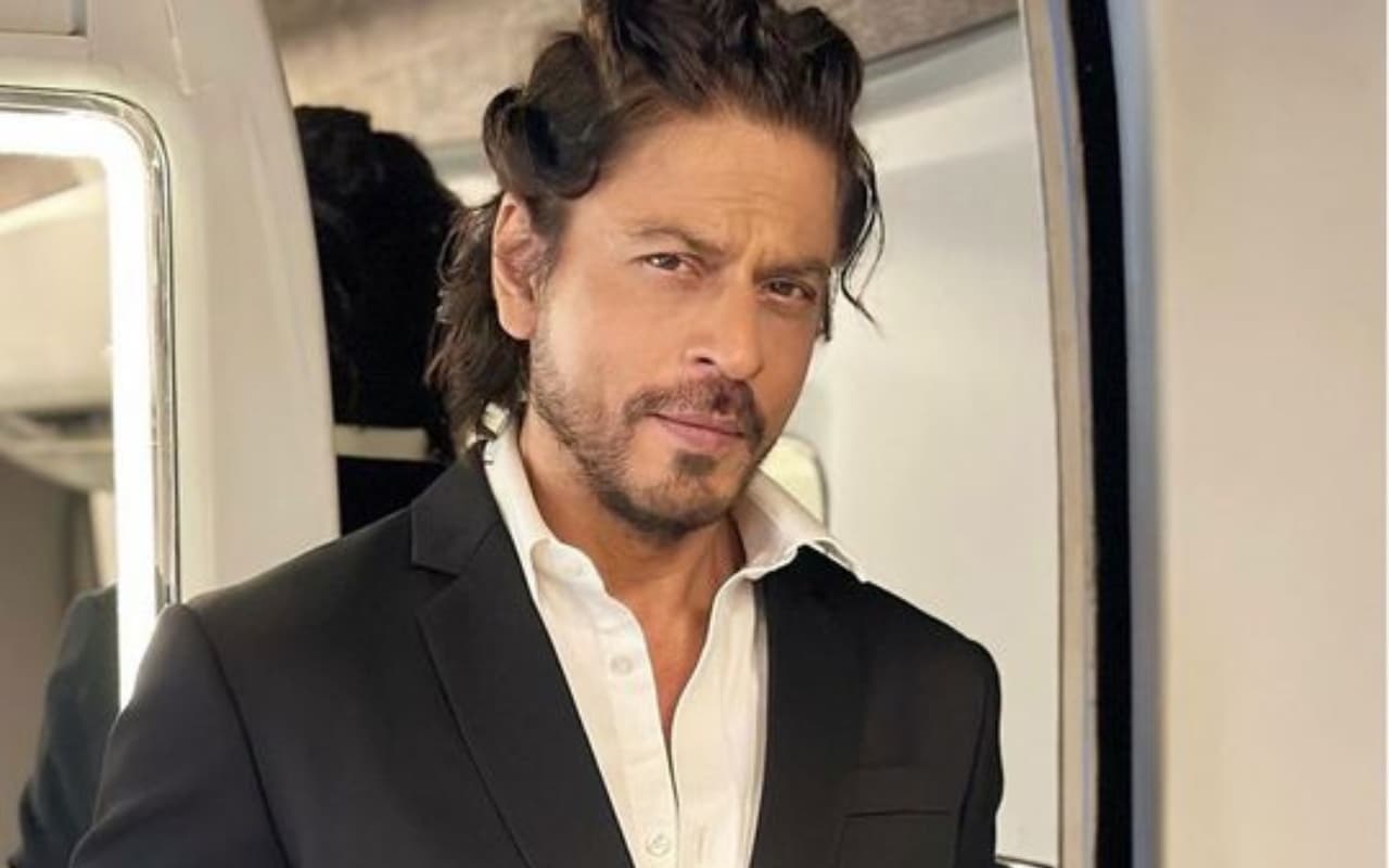 Shah Rukh Khan рдиреЗ рд▓реАрдЬ рдкрд░ рд▓рд┐рдП 2 рд▓рдЧреНрдЬрд░реА рдбреБрдкреНрд▓реЗрдХреНрд╕, 3 рд╕рд╛рд▓ рдХреЗ рд▓рд┐рдП рдХрд┐рдВрдЧ рдЦрд╛рди рдХреЛ рдЪреБрдХрд╛рдиреЗ рд╣реЛрдВрдЧреЗ рдЗрддрдиреЗ рдХрд░реЛрдбрд╝ рд░реБрдкрдпреЗ
