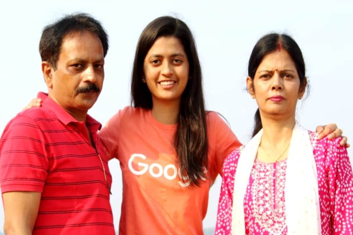 झारखंड:बोकारो की बिटिया शांभवी शांडिल्य को Google ने दिया 55 लाख का पैकेज, सॉफ्टवेयर इंजीनियर बनकर बढ़ाएगी मान