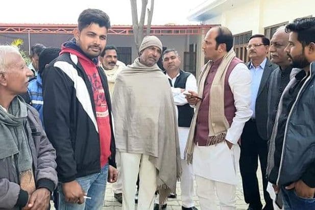 UP Election 2022: EC से कैबिनेट मंत्री सुरेश राणा को लगा झटका, 40 बूथों पर रिकाउंटिंग की मांग खारिज