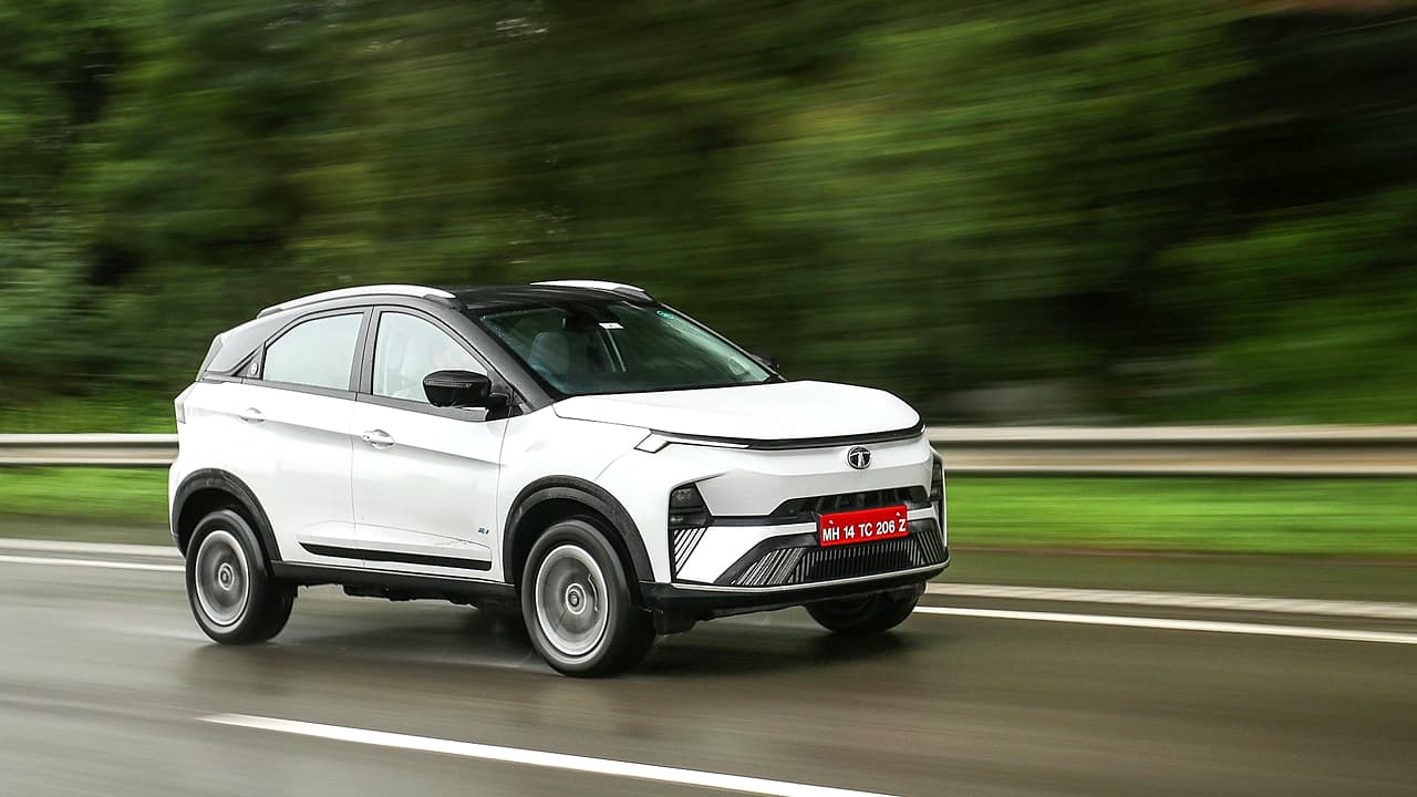 पटना के मुकाबले रांची में सस्ती मिलती है Tata Nexon, जानें कितने रुपये की होगी बचत पटना के मुकाबले रांची में सस्ती मिलती है Tata Nexon, जानें कितने रुपये की होगी बचत