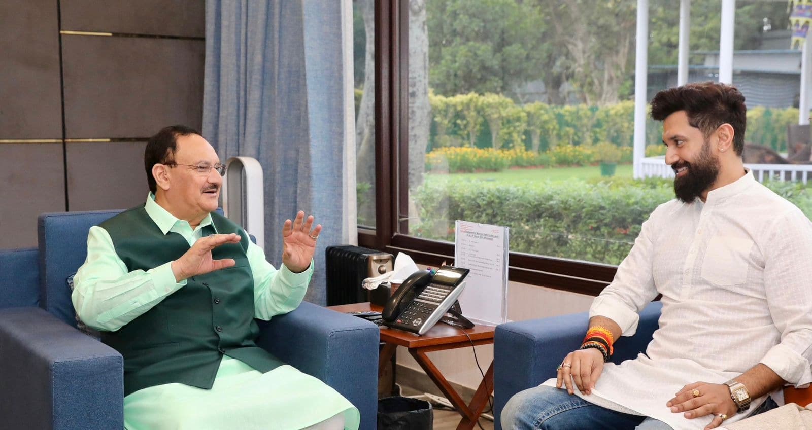 Lok Sabha Elections 2024: चिराग पासवान की एनडीए में बनी बात, जानें कब होगा सीटों का बंटवारा Lok Sabha Elections 2024: चिराग पासवान की एनडीए में बनी बात, जानें कब होगा सीटों का बंटवारा
