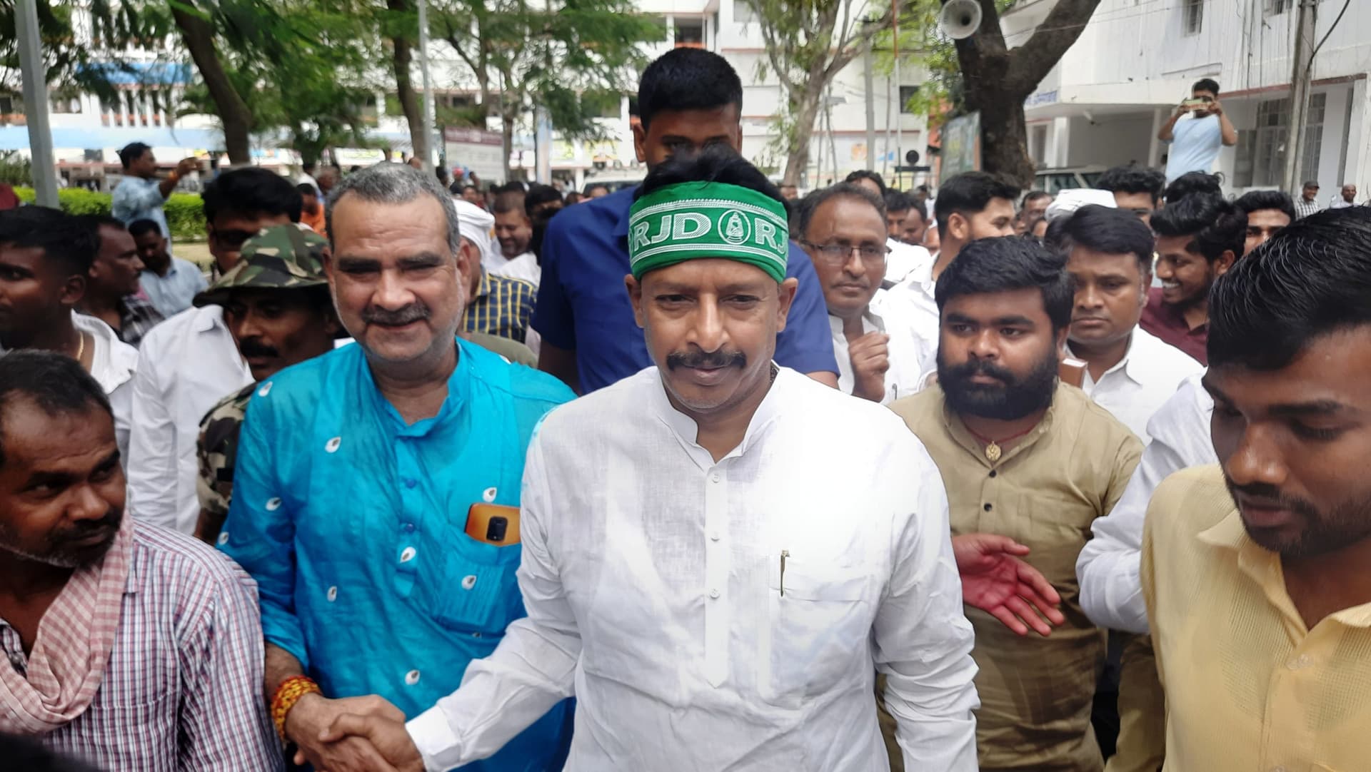 Lok Sabha Election 2024: नामांकन के अंतिम दिन औरंगाबाद में महागठबंधन उम्मीदवार सहित 12 ने भरे पर्चे Lok Sabha Election 2024: नामांकन के अंतिम दिन औरंगाबाद में महागठबंधन उम्मीदवार सहित 12 ने भरे पर्चे