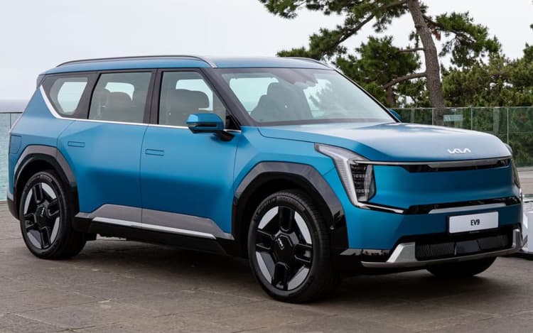 दुनिया की नंबर-1 इलेक्ट्रिक कार, भारत में लॉन्च के लिए तैयार!