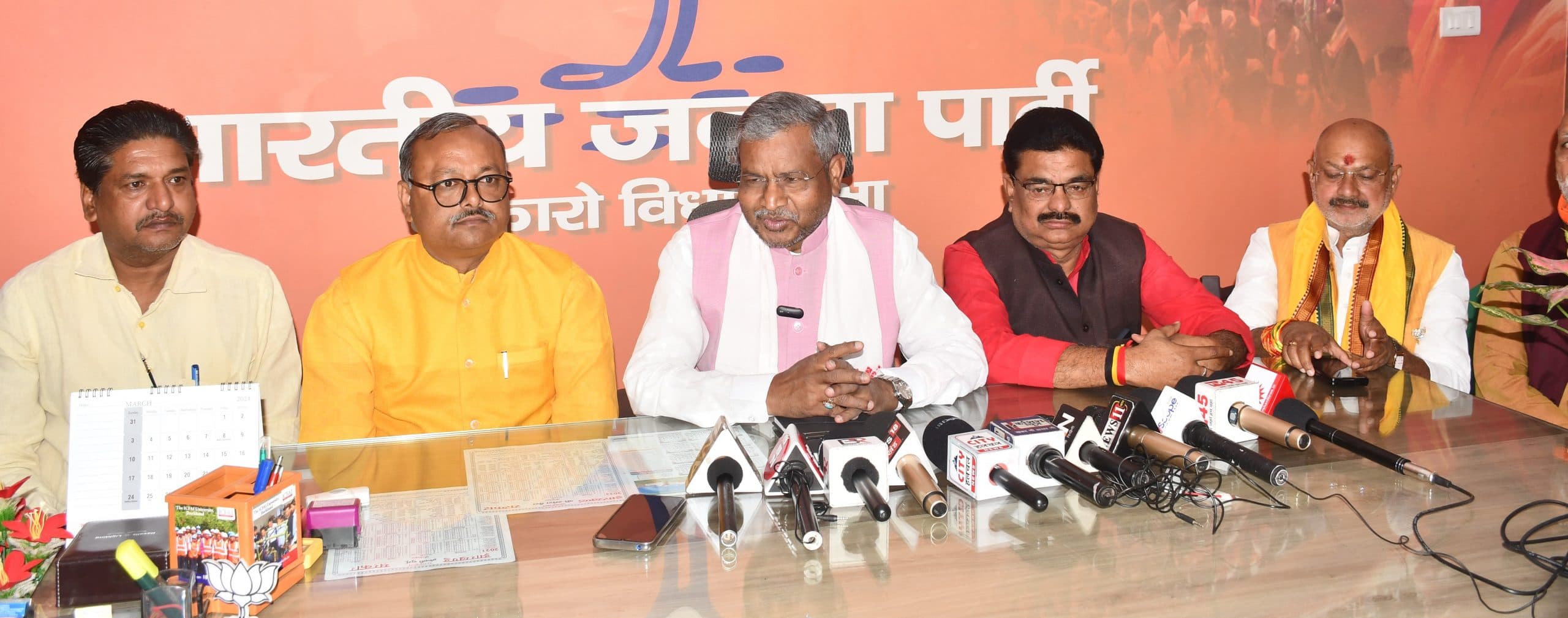 झारखंड में कानून व्यवस्था चौपट, पुलिस लगी है वसूली में, बोकारो में बोले बाबूलाल मरांडी