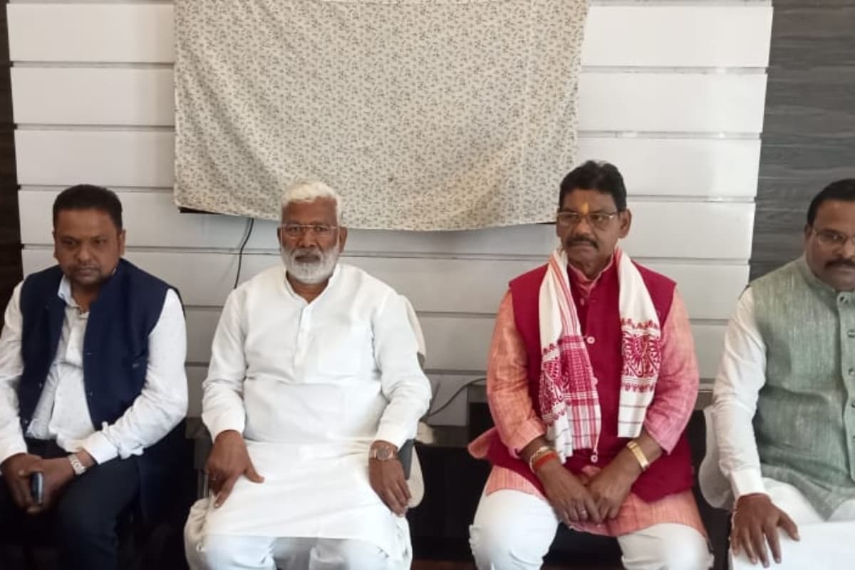 मोदी के शासनकाल में देश में कानून का राज है, देश आगे बढ़ रहा : स्वतंत्र देव सिंह