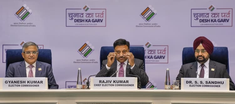 केंद्र ने मुख्य चुनाव आयुक्त राजीव कुमार को दी गई जेड श्रेणी की वीआईपी सुरक्षा