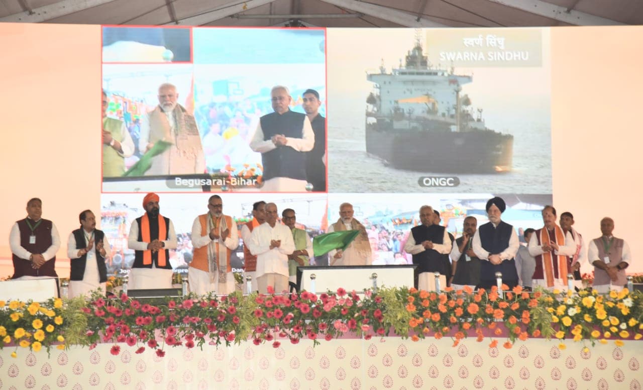 पीएम नरेंद्र मोदी ने कोसी-पूर्वी बिहार को दी कई रेल परियोजनाओं की सौगात, सीमांचल का सफर हुआ आसान