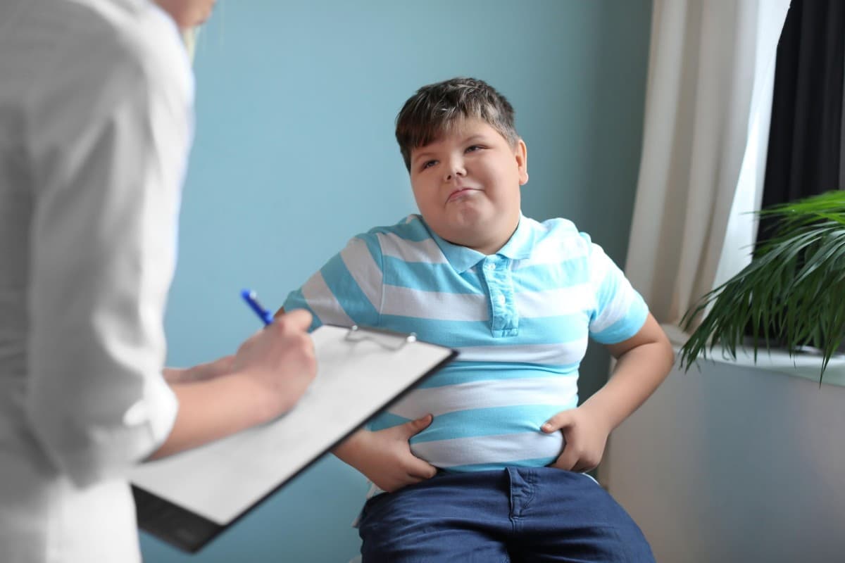 Weight management: बच्चों में मोटापा को कैसे कम किया जाए