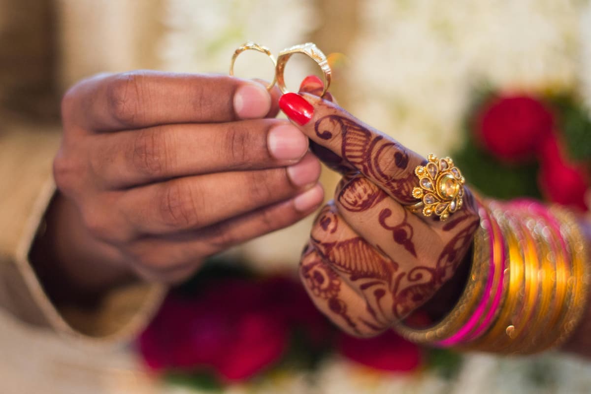 Relationship Tips: शादी से पहले अपने पार्टनर के साथ इन बातों को करें डिस्कस, खुशहाल होगी जिंदगी