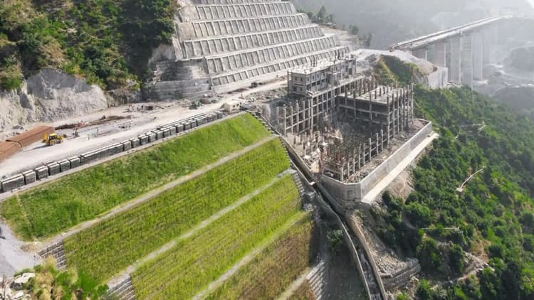 SRM Contractors Limited IPO: आखिरी दिन 86.57 गुना सब्सक्राइब हुआ आईपीओ, GMP से बंपर लिस्टिंग के मिल रहे संकेत