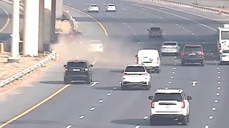 हाईवे पर ओवरटेक यानी हादसे को दावत! जानें ड्राइविंग के क्या हैं नियम