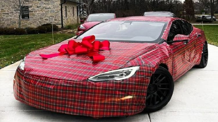 Tesla ने 60 लाख कार बनाकर रच दिया इतिहास, जश्न में डूबी एलन मस्क की कंपनी