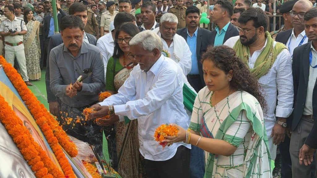 kalpana soren active in politics at giridih jmm foundation day