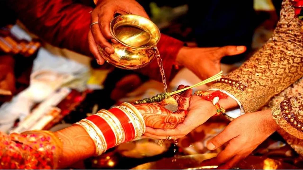 Kharmas 2024 Start: खरमास शुरू, अगले एक महीने तक इन कार्यों पर रहेगी पाबंदी, जानें क्या करना होगा शुभ
