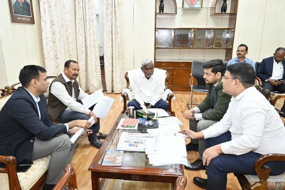 सीएम चंपाई सोरेन बोले, प्राइमरी स्कूलों में जनजातीय भाषाओं की पढ़ाई के लिए सूचीबद्ध करें एक्सपर्ट टीचर्स