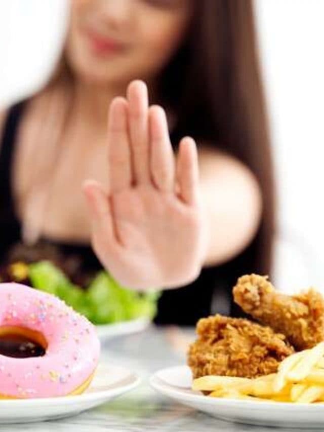 Food Tips: रात में इन चीजों का न करें सेवन