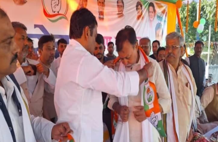 भाजपा छोड़ कांग्रेस में आये अनिल शर्मा, तीन बार रह चुके हैं बिक्रम से विधायक