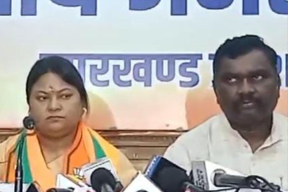 ‘अब पति दुर्गा सोरेन का सपना होगा पूरा’ रांची में बोलीं दुमका लोकसभा सीट से बीजेपी प्रत्याशी सीता सोरेन, झामुमो पर साधा निशाना