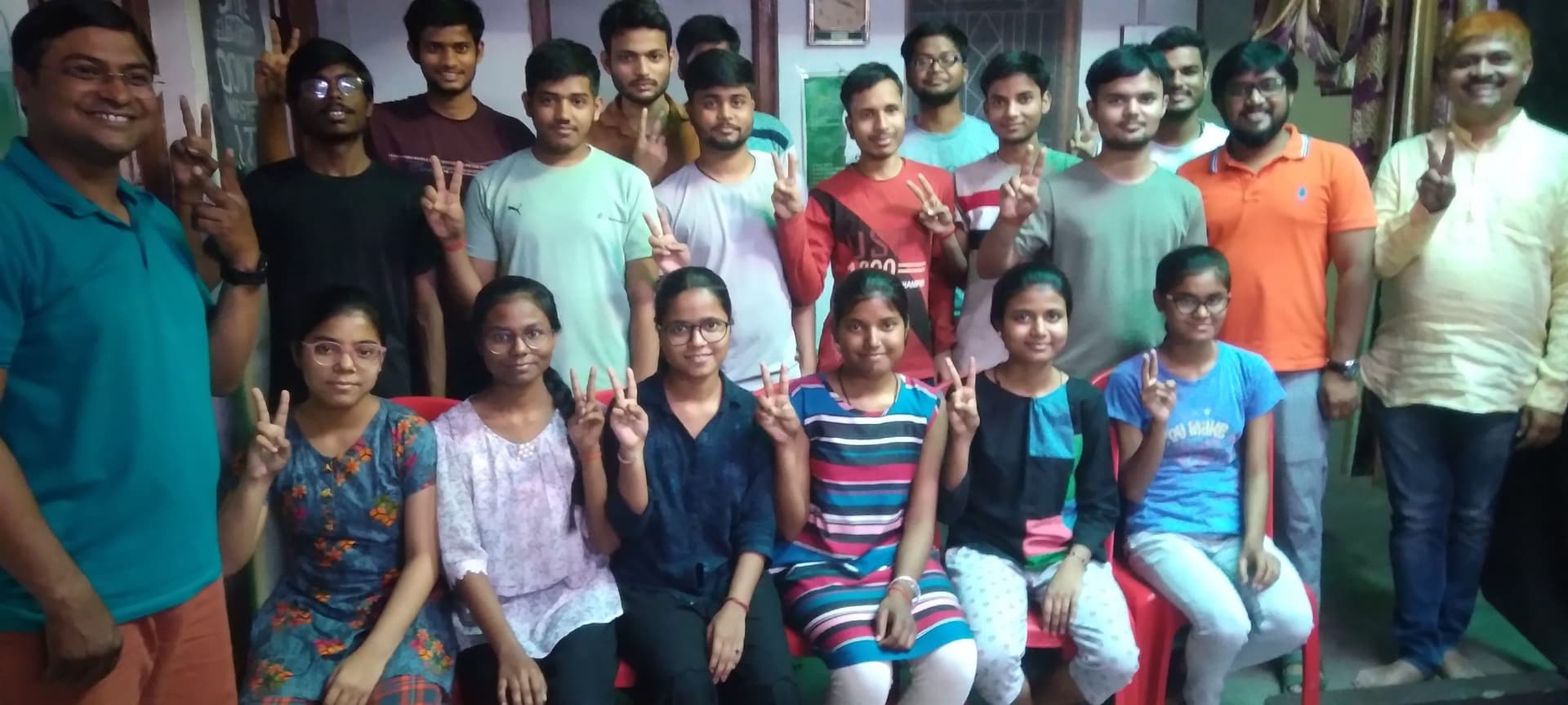 JEE Main 2024 Result: पटवाटोली ने फिर रचा इतिहार, दो दर्जन से अधिक छात्र-छात्राओं ने लहराया सफलता का परचम JEE Main 2024 Result: पटवाटोली ने फिर रचा इतिहार, दो दर्जन से अधिक छात्र-छात्राओं ने लहराया सफलता का परचम
