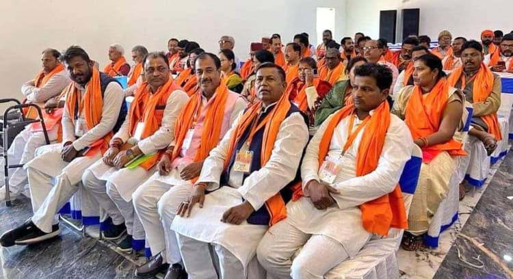 Lok Sabha Election 2024: धर्म संकट में सुदामा! पार्टी या परिवार, किसके लिए मांगेंगे जनता से आशीर्वाद