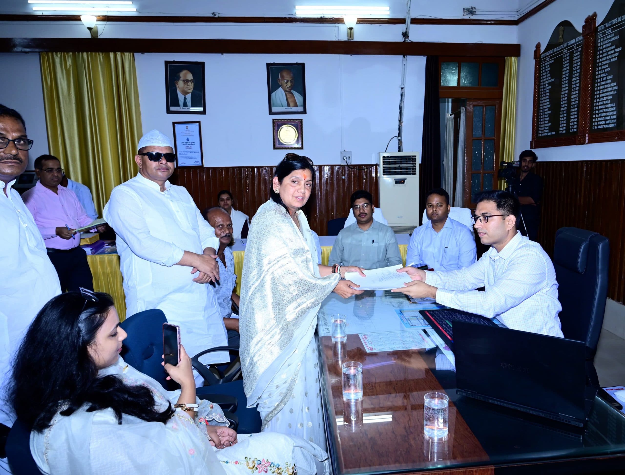 Lok Sabha Election 2024: लवली आनंद ने शिवहर लोक सभा से दाखिल किया अपना नामांकन