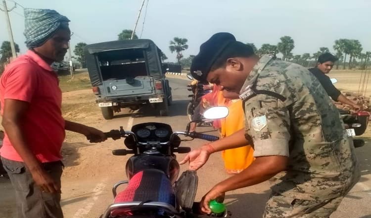 लोकसभा चुनाव को लेकर पुलिस की तैयारियां शुरू, बिहार-झारखंड बॉर्डर पर परखी गईं सुरक्षा व्यवस्थाएं