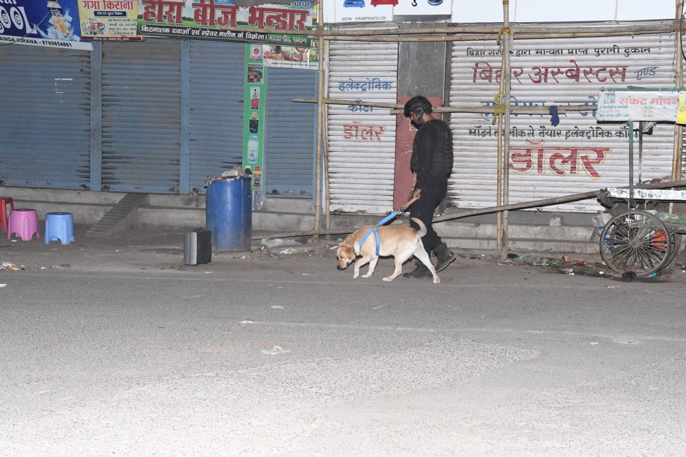 Patna: लावारिस सूटकेस मिलने से घंटों रहा हड़कंप, खोलने पर मिला ये सामान