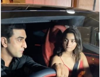 Ranbir Kapoor-Alia Bhatt ने खरीदी 8 करोड़ की लग्जरी कार, देखें PHOTO
