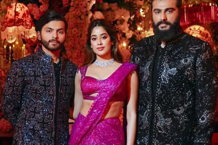 अनंत अंबानी-राधिका मर्चेंट की सगाई में जान्हवी और शिखर की धमाकेदार परफॉर्मेंस ने लूटी महफिल!