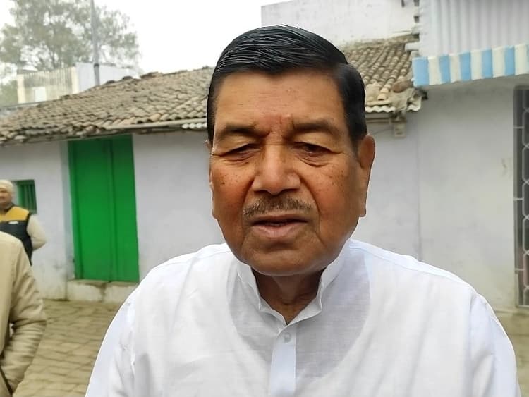 Lok Sabha Elections: करोड़पति हैं जदयू प्रत्याशी दिनेश चंद्र यादव तो पत्नी भी है लाखों की मालकिन