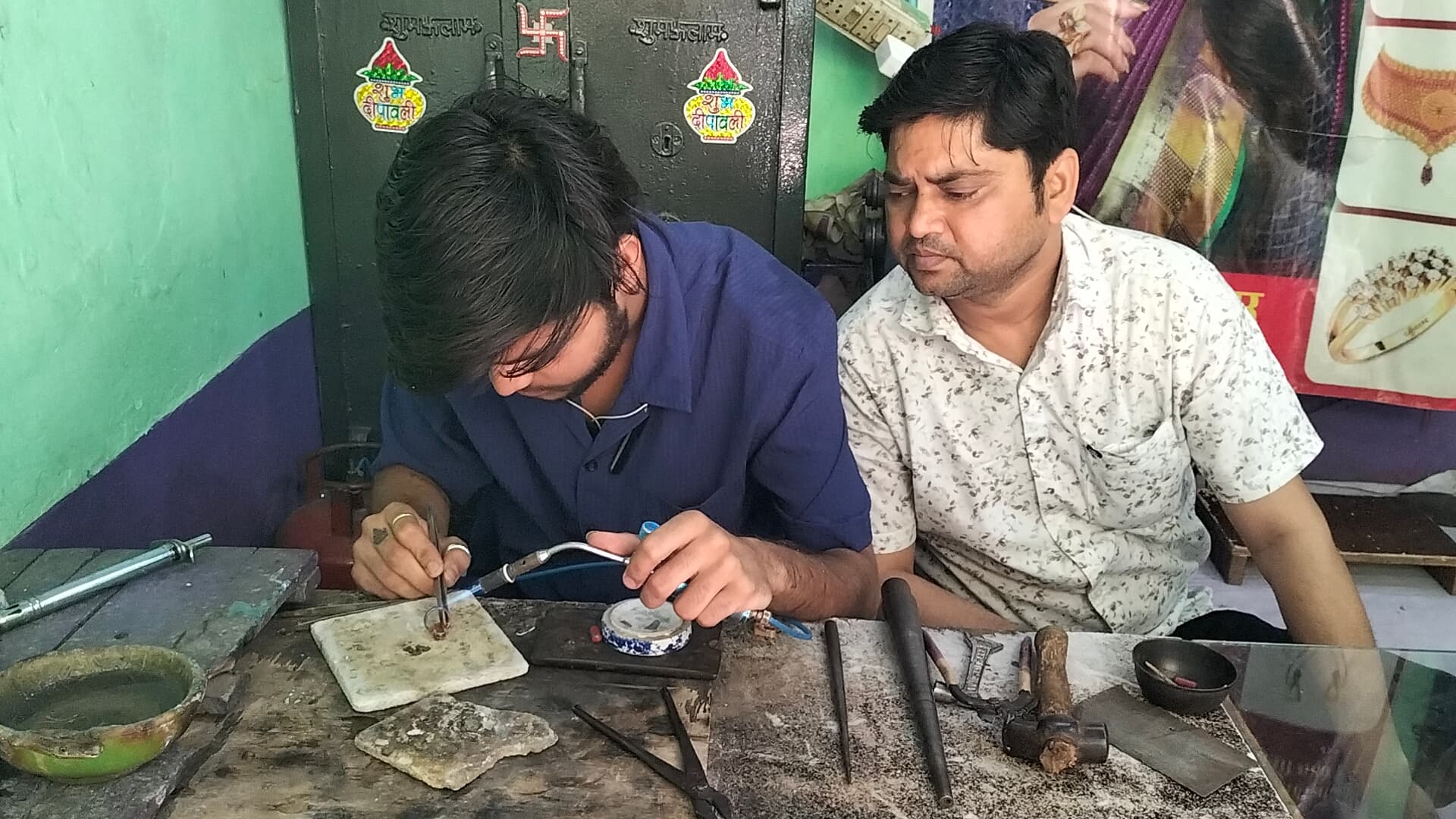 Bihar: सारण में बने इन गहनों की थी कभी देश भर में डिमांड, आज विलुप्त हो रही पहचान