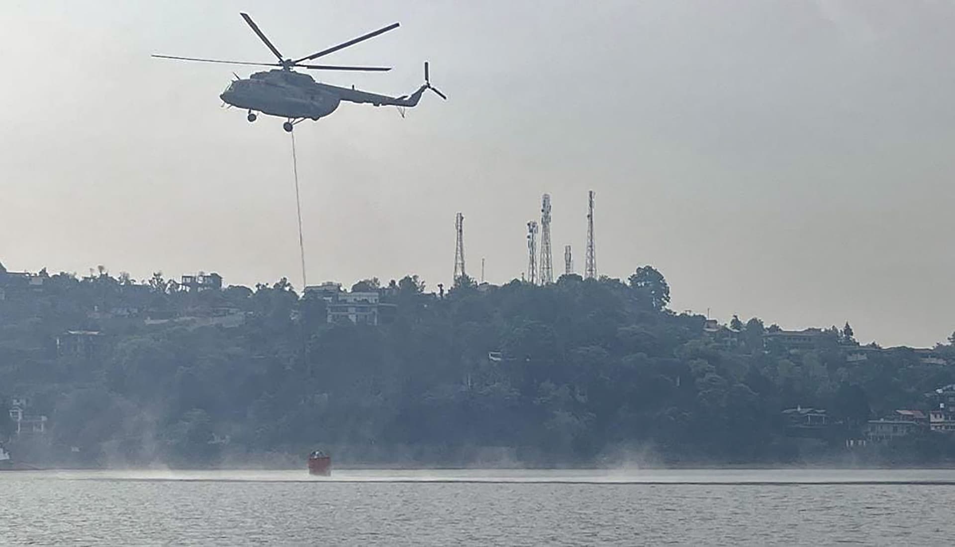 Uttarakhand Forest Fire: ‘क्लाउड सीडिंग समस्या का समाधान नहीं’, सुप्रीम कोर्ट ने धामी सरकार से मांगी रिपोर्ट
