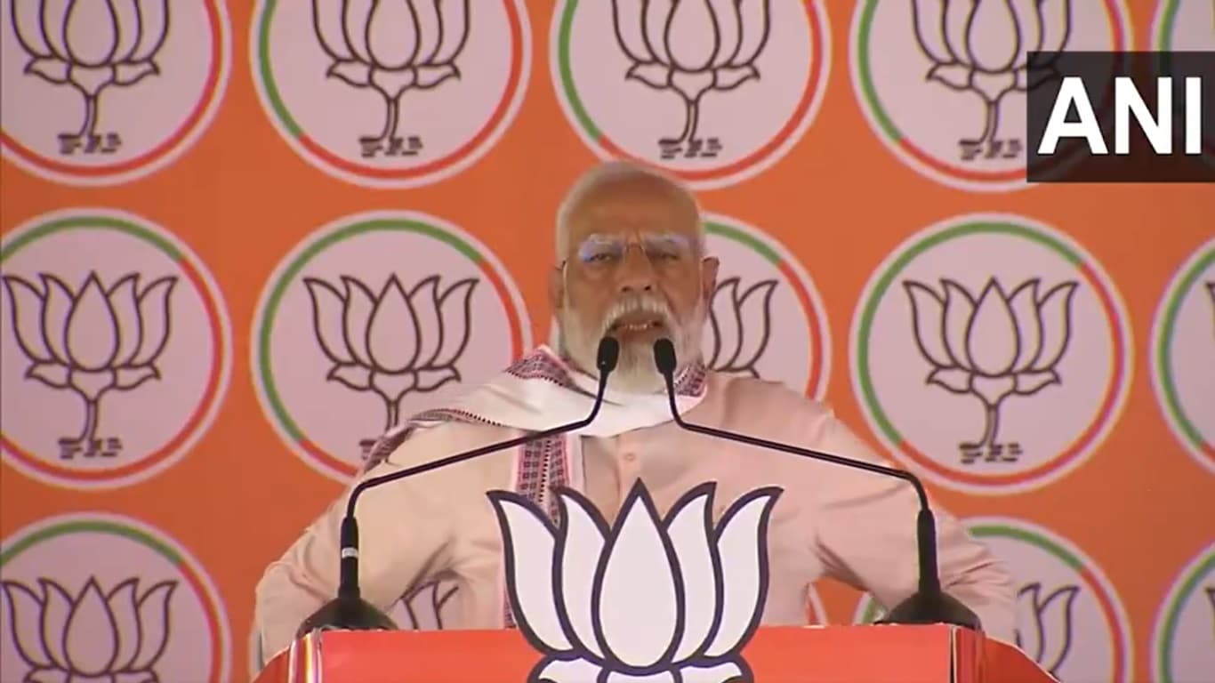 Narendra Modi UP Rally: ‘कांग्रेस के मेनिफेस्टो में लूट की योजना, स्त्री धन पर नजर’, आगरा में दहाड़े पीएम मोदी