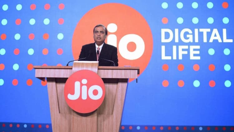 Reliance Jio ने हासिल किया बड़ा मुकाम, चीन की कंपनी को पछाड़ बना सबसे बड़ा मोबाइल ऑपरेटर