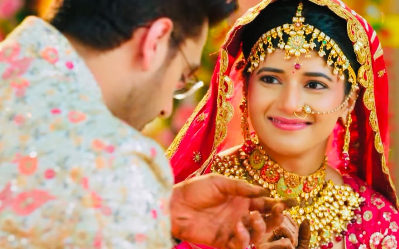 Yeh Rishta Kya Kehlata Hai: अभीरा के पैरों पर गिरकर माफी मांगेगी विद्या, अरमान को इस बात का है डर