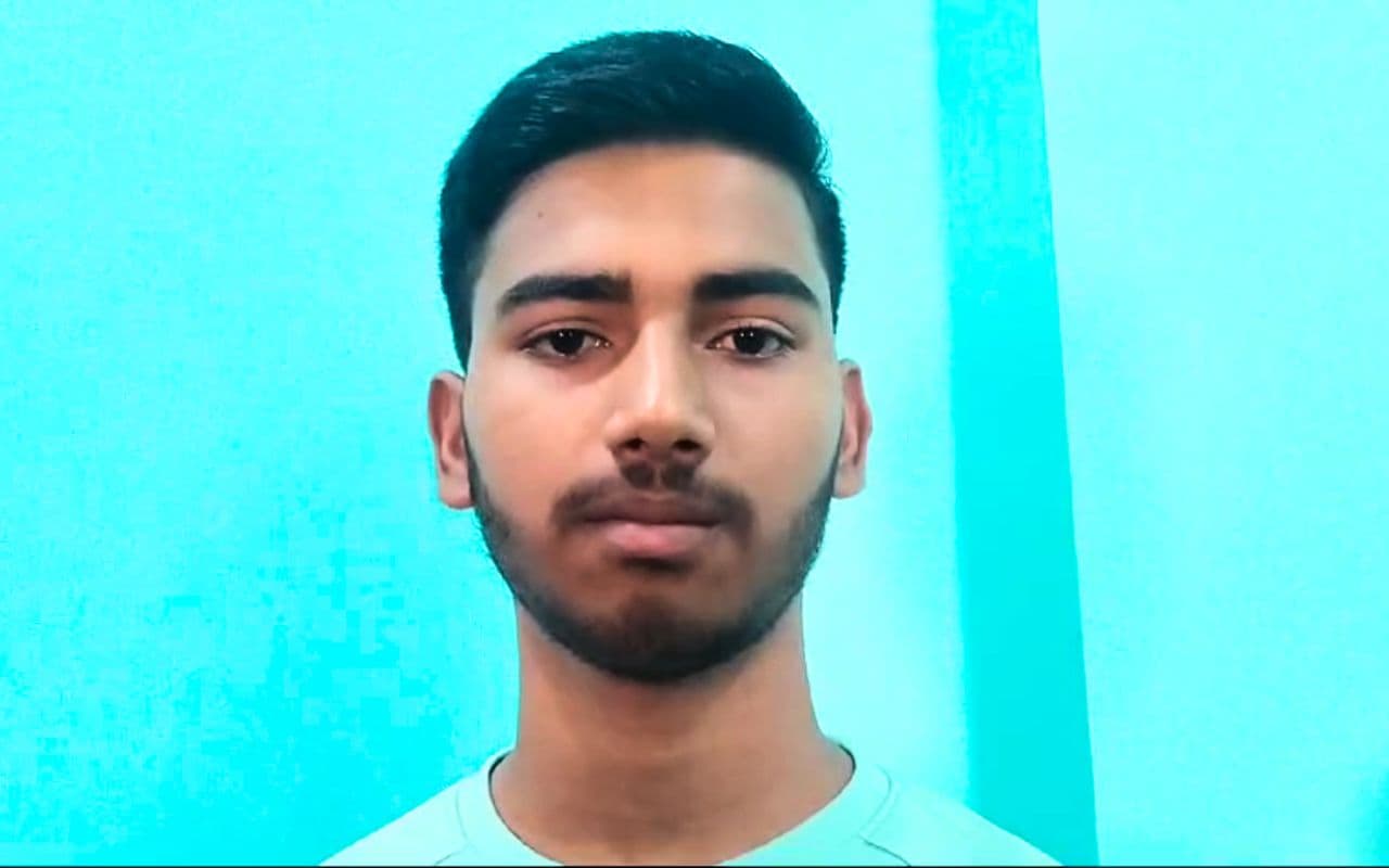 bagodar student pawan kumar jharkhand state topper