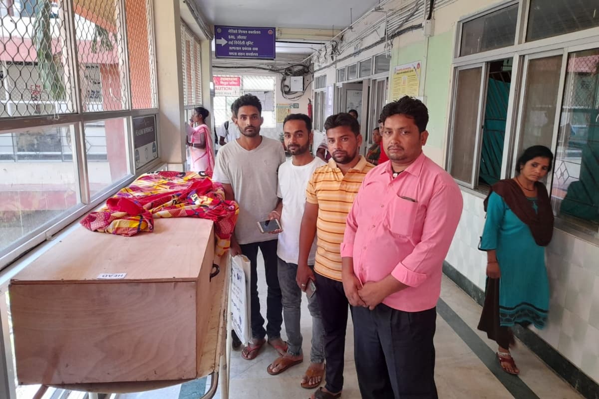 दुमका : इलाज के दौरान पुलिस के दो जवानो की हुई मौत