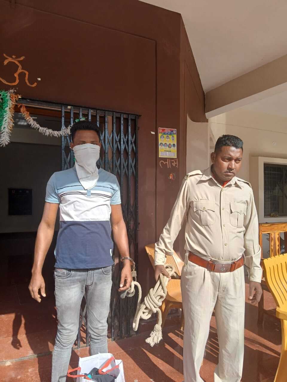 एलएंडटी कंपनी के कर्मी से मोबाइल छिनतई के आरोपी को पुलिस ने किया गिरफ्तार, भेजा जेल