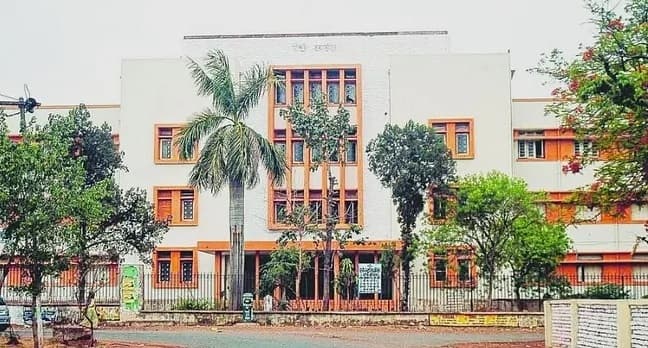 डीएसपीएमयू : वीसी ने नैक की तैयारी में जुटने का दिया निर्देश