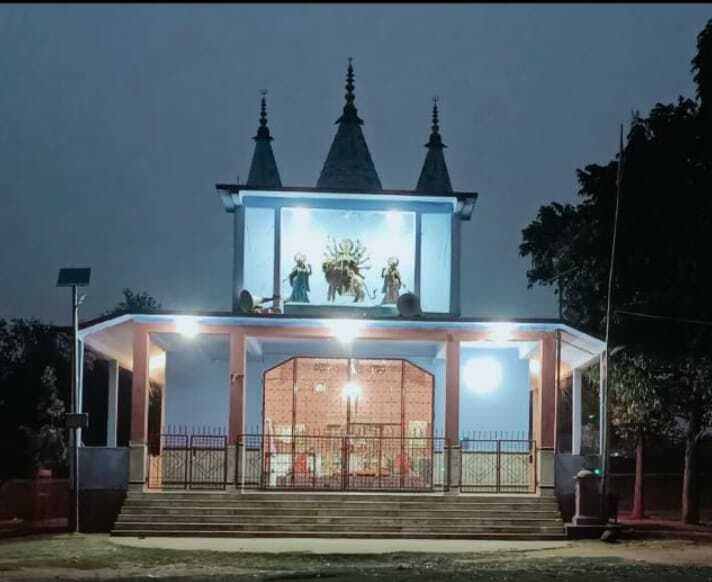 आस्था का प्रतीक है ठाकुरबाड़ी मैदान का चैती दुर्गा मंदिर